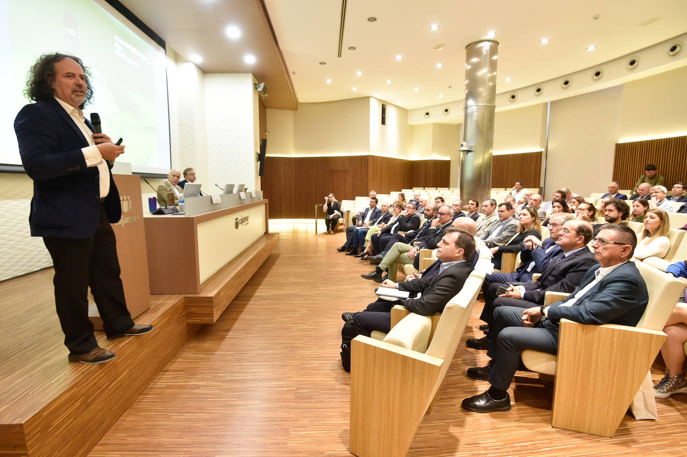 En imágenes: La Fundación Isaac Peral aborda el potencial de la economía circular en la Región