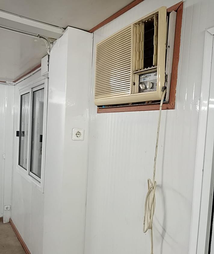 Imagen secundaria 2 - Desperfectos en las instalaciones de los trabajadores, en imágenes mostradas por los sindicatos.