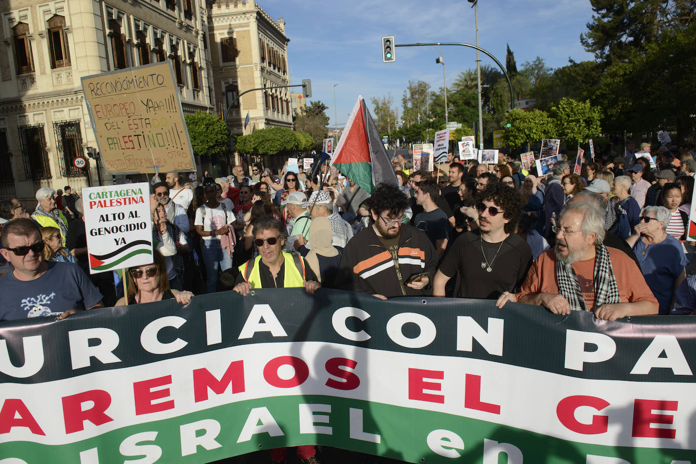 Las imágenes de la concentración en Murcia contra «el genocidio» en Rafah