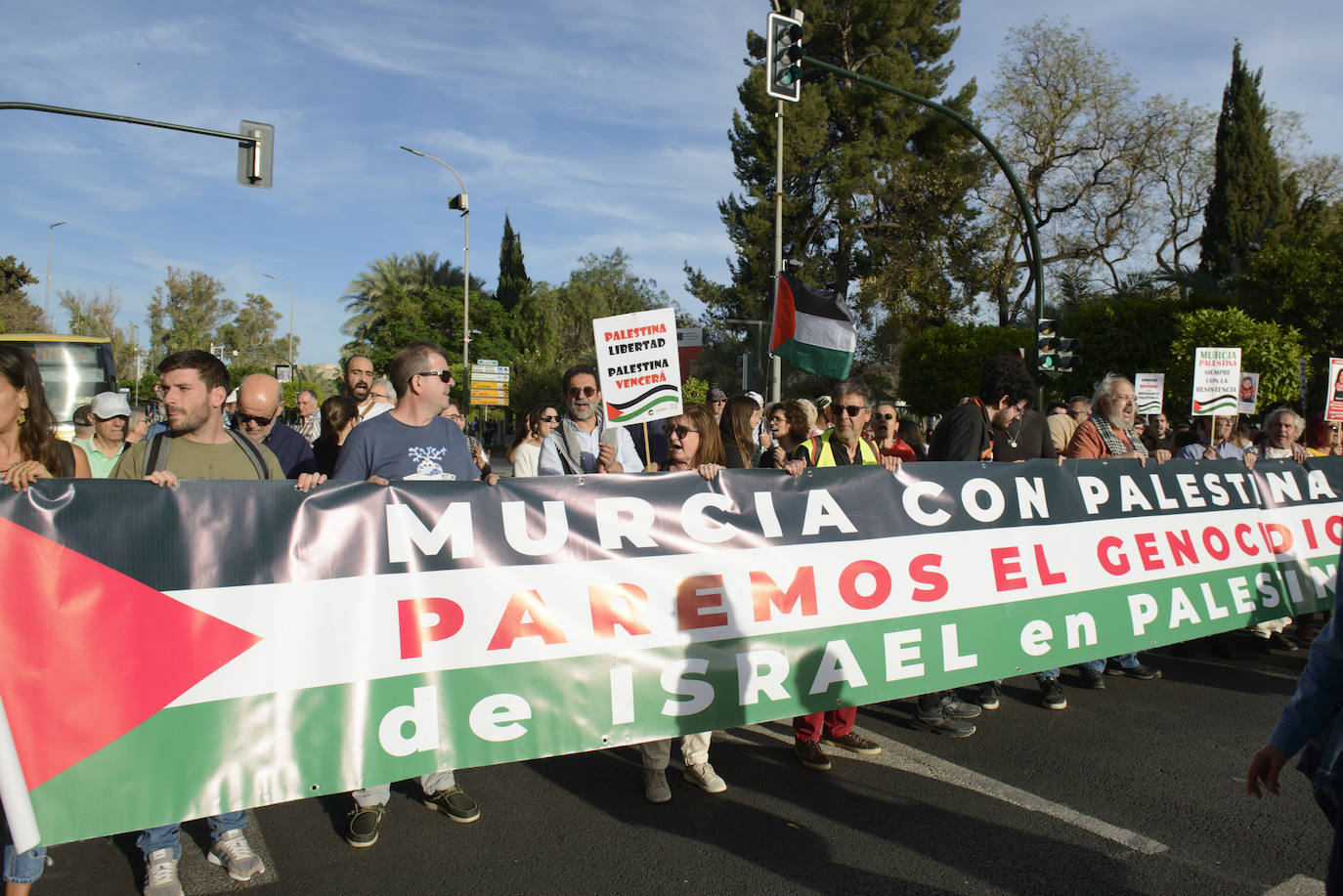 Las imágenes de la concentración en Murcia contra «el genocidio» en Rafah