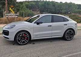 El coche de alta con el que se realizó la estafa.