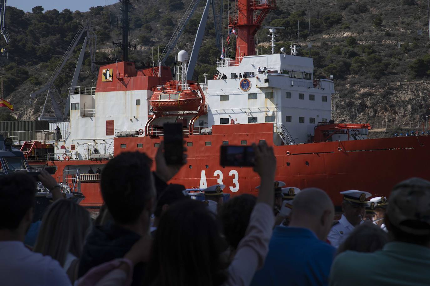 El &#039;Hespérides&#039; llega a Cartagena tras 171 días de viaje