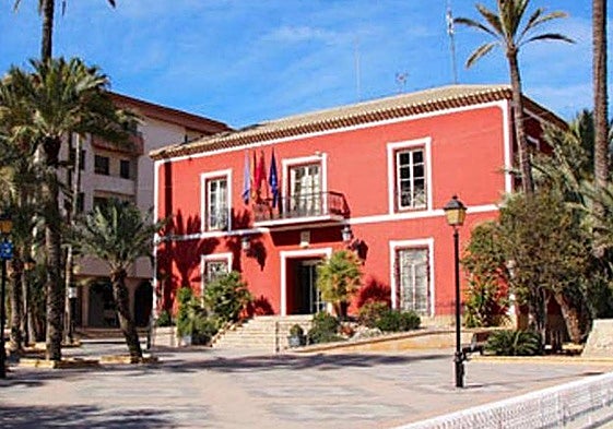 El Ayuntamiento de Alhama, en una imagen de archivo.
