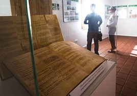 El 'Llibre dels Repartiments' solo regresó a Orihuela con motivo de su exposición en el Museo Arqueológico por el 700 aniversario de la Reconquista.