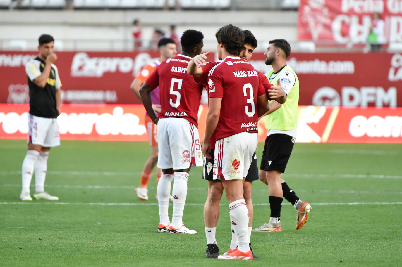 El empate del Real Murcia frente al Mérida, en imágenes