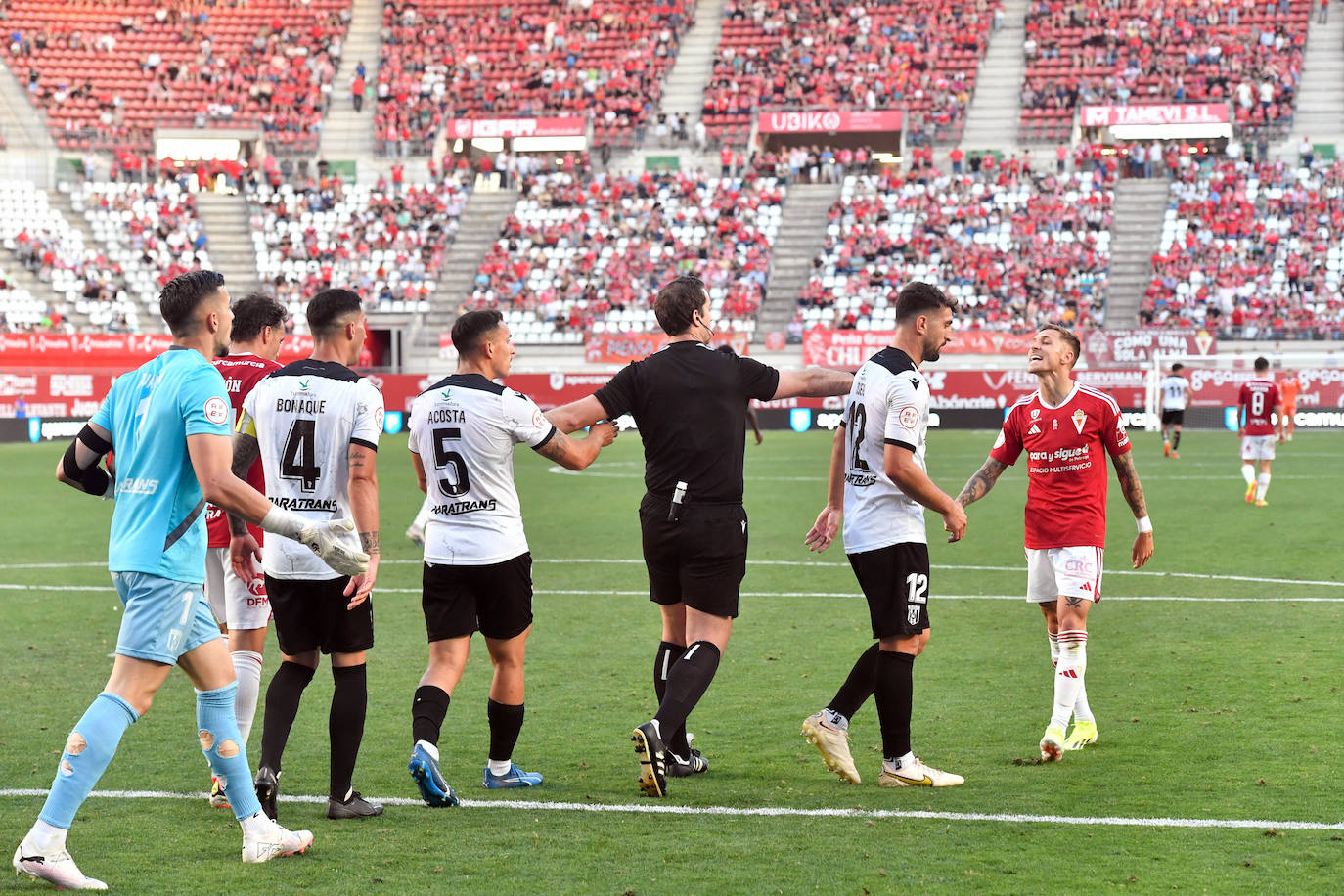 El empate del Real Murcia frente al Mérida, en imágenes