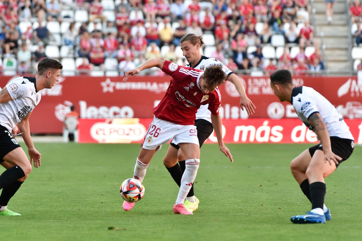El empate del Real Murcia frente al Mérida, en imágenes