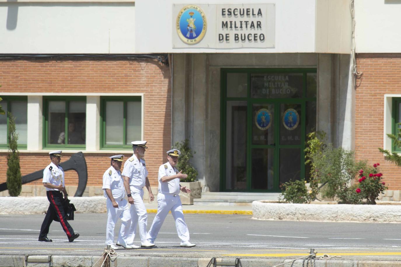 La visita del Rey Felipe VI a la Fuerza de Acción Marítima en Cartagena, en imágenes