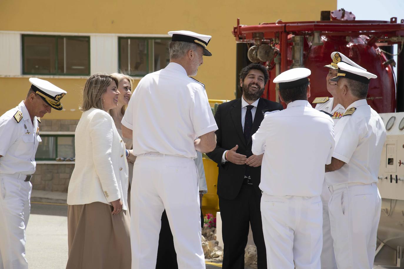 La visita del Rey Felipe VI a la Fuerza de Acción Marítima en Cartagena, en imágenes