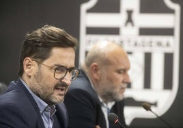 Paco Belmonte, acompañado de Manuel Sánchez Breis, en su comparecencia del pasado 5 de septiembre.