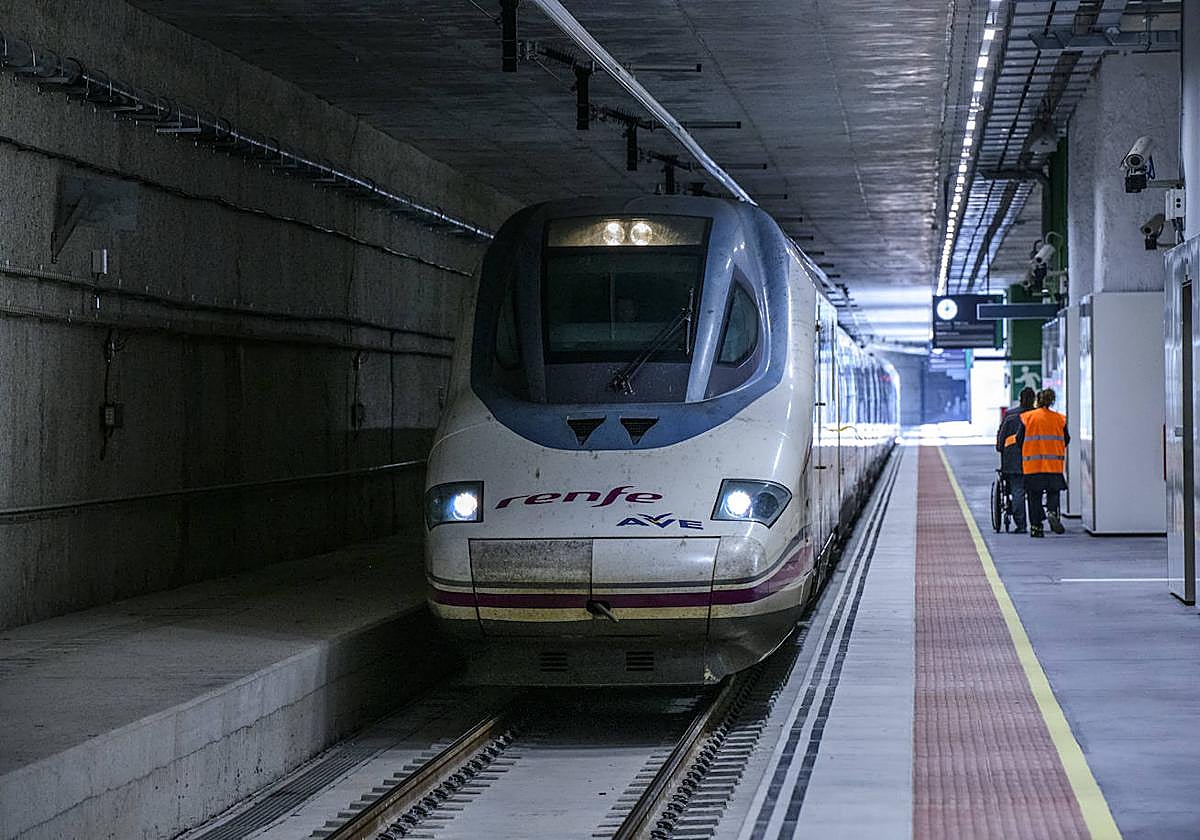 Imagen de archivo de la estación de tren de Murcia.