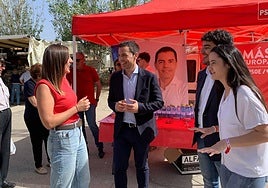 Marcos Ros, este viernes en el mercadillo de Puerto Lumbreras.