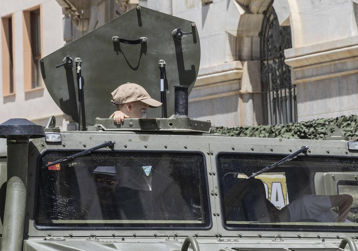 El Día de las Fuerzas Armadas este sábado en Cartagena, en imágenes