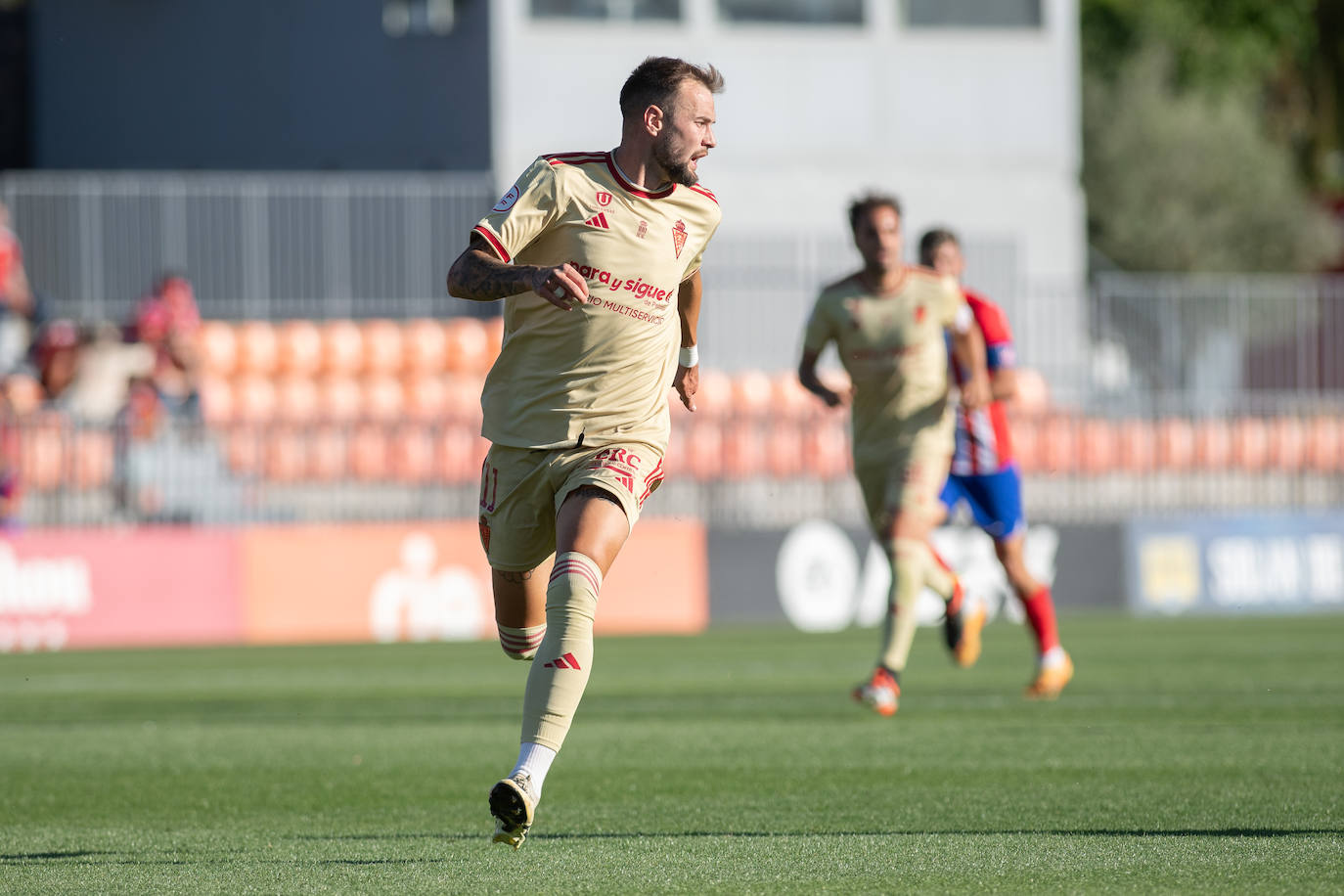 La derrota del Real Murcia frente al Atleti B, en imágenes