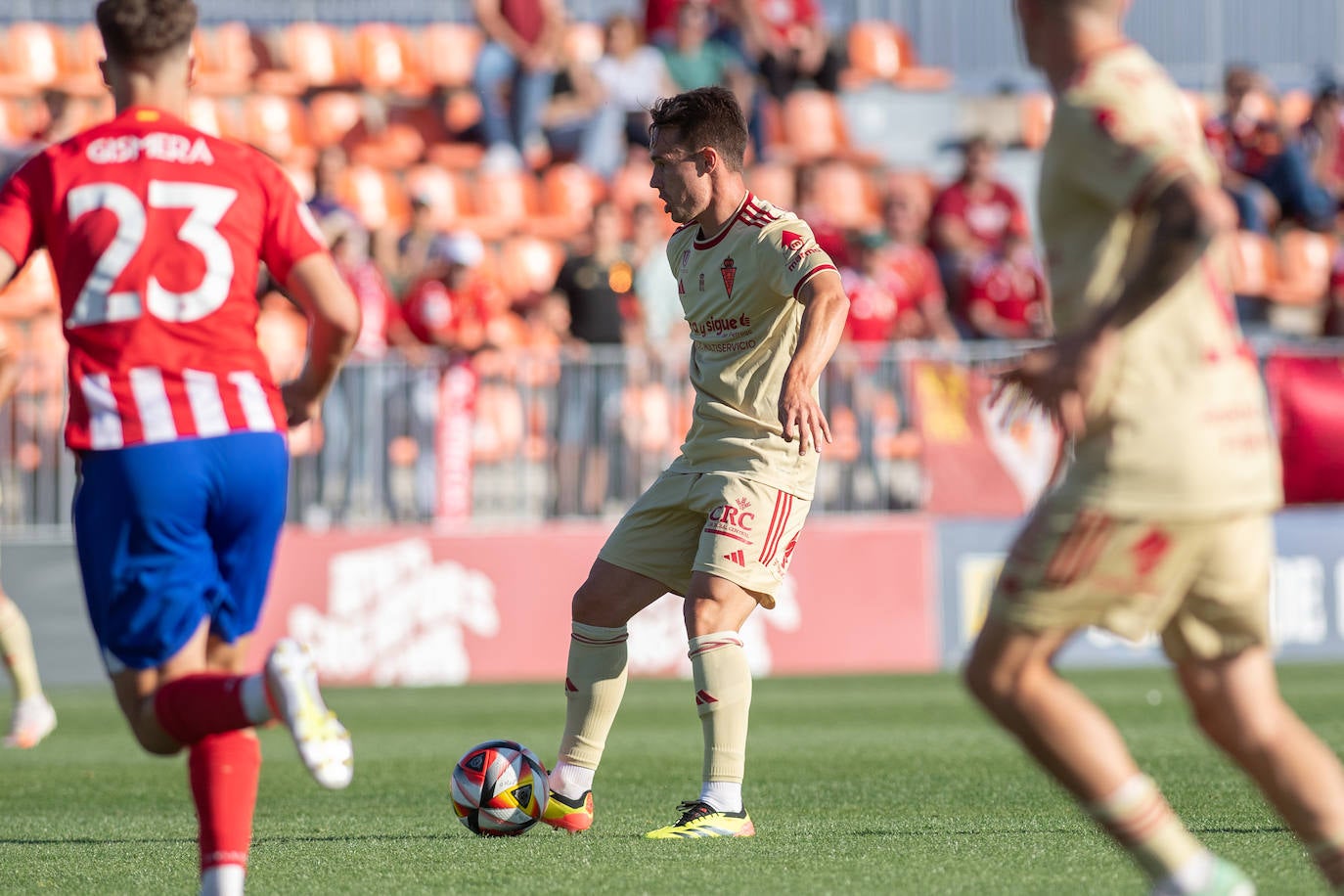 La derrota del Real Murcia frente al Atleti B, en imágenes