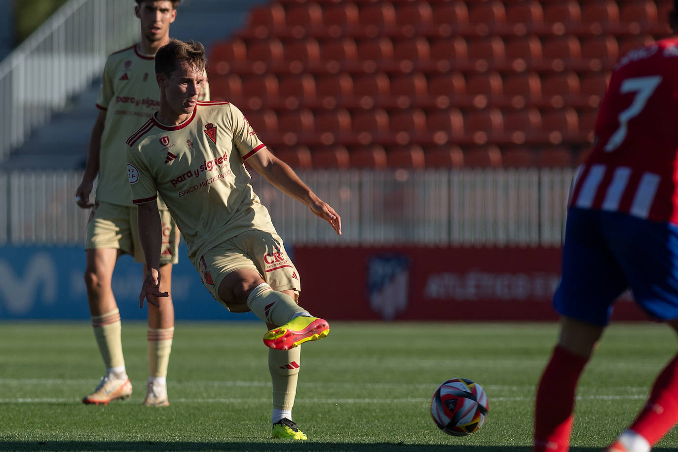 La derrota del Real Murcia frente al Atleti B, en imágenes