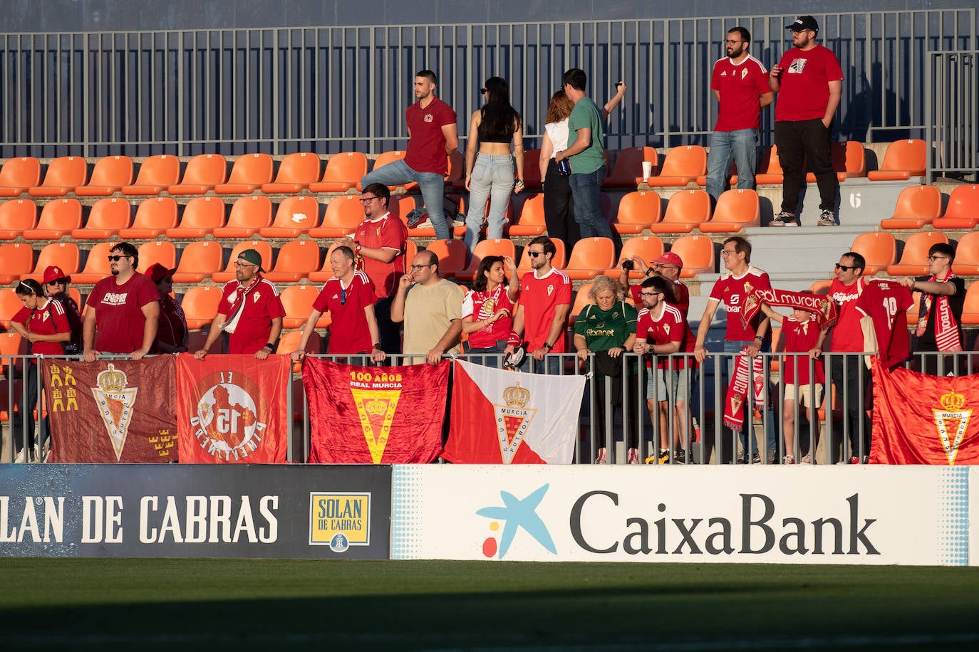 La derrota del Real Murcia frente al Atleti B, en imágenes