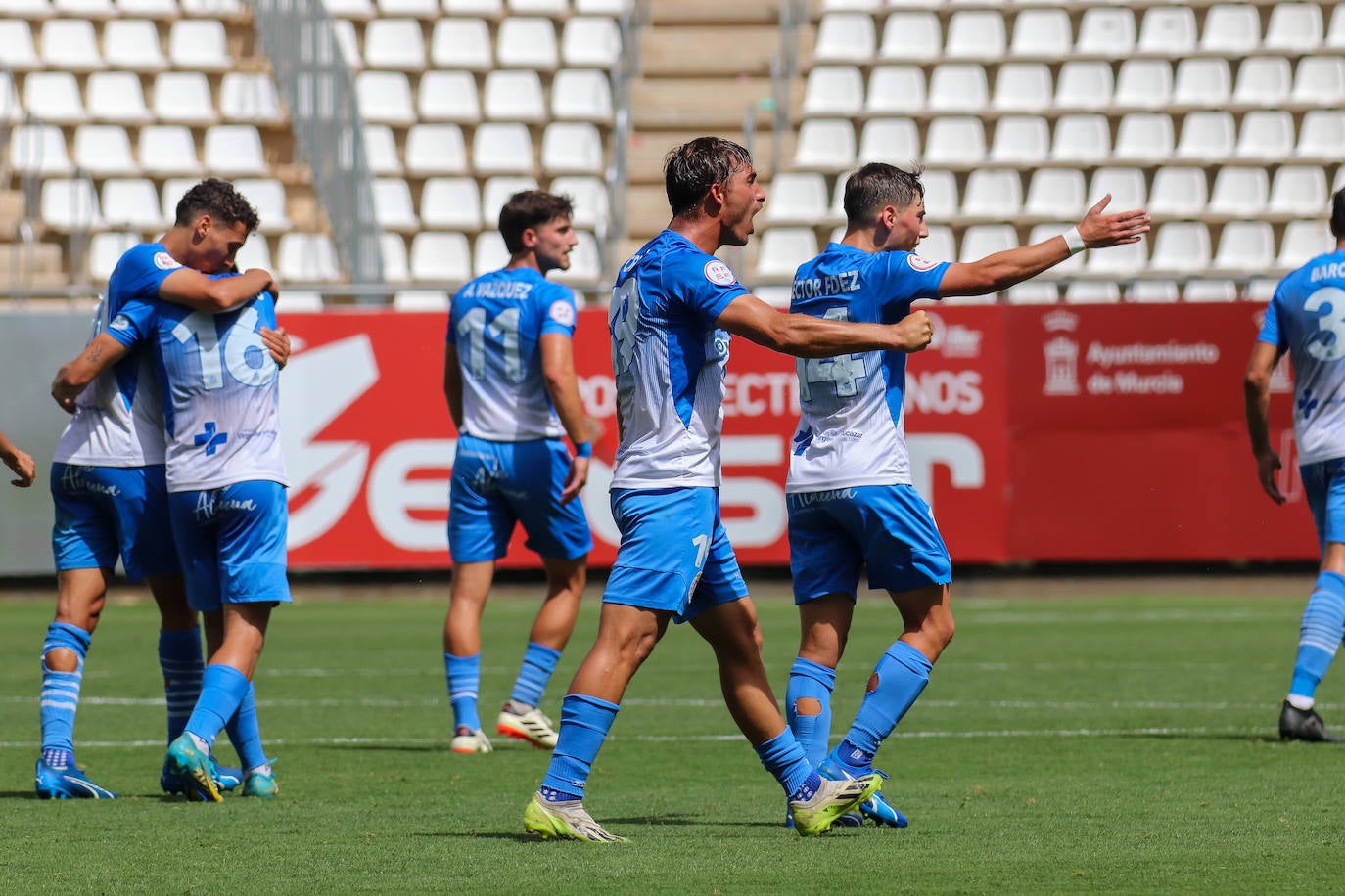 La victoria del Real Murcia Imperial frente al Lorca Deportiva, en imágenes