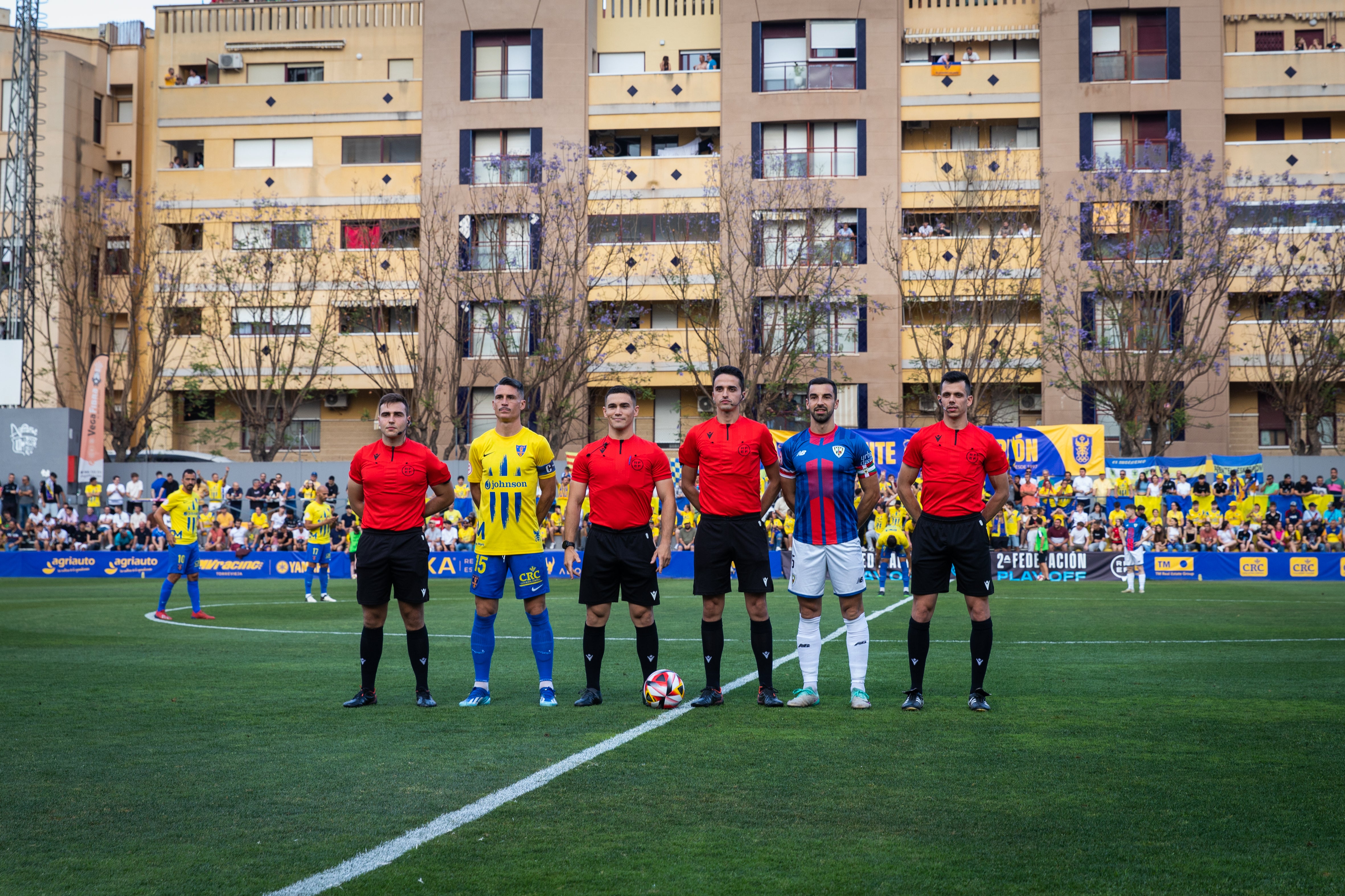 Las imágenes del partido entre el Orihuela y el Barakaldo en Los Arcos