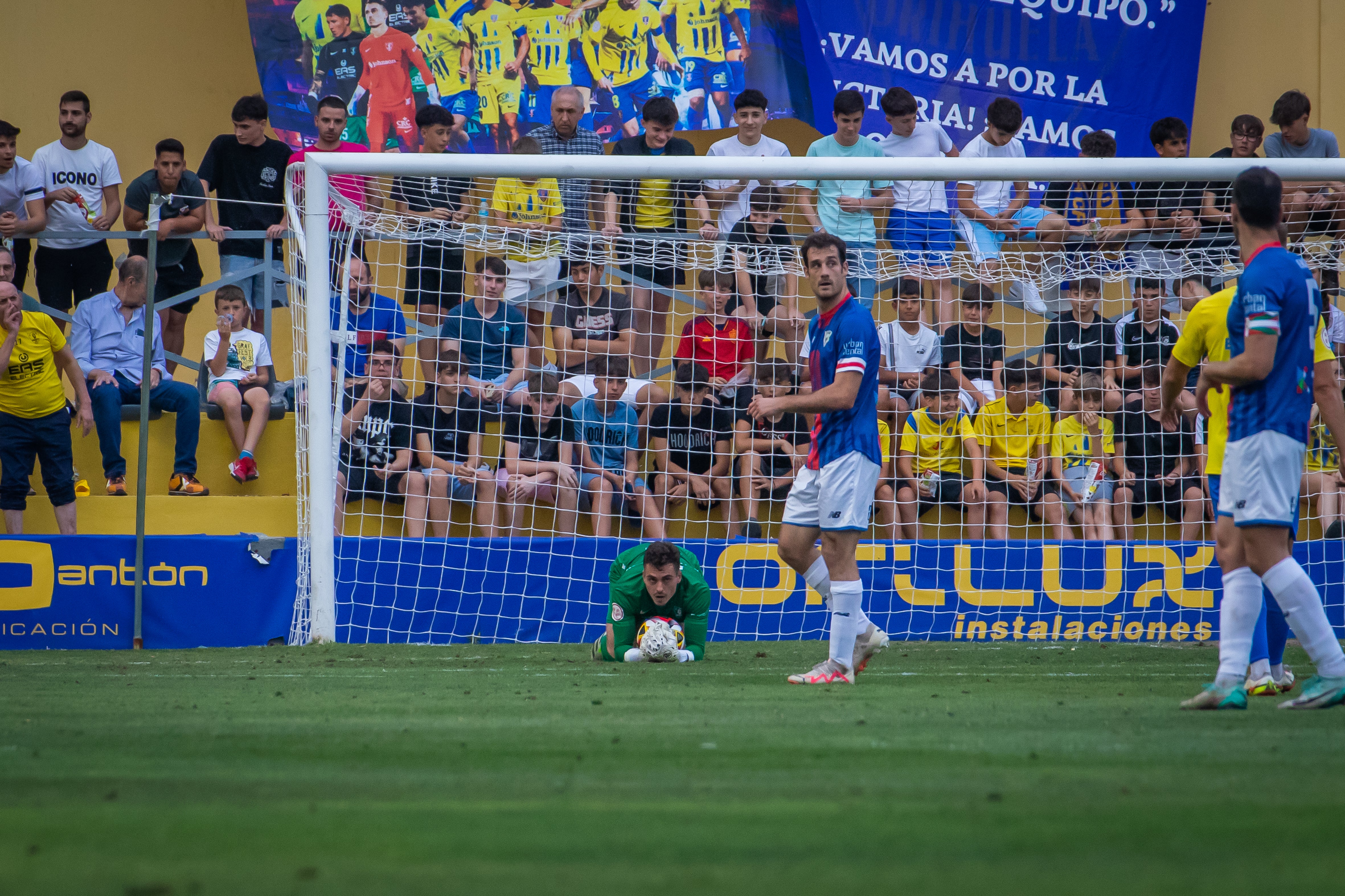 Las imágenes del partido entre el Orihuela y el Barakaldo en Los Arcos