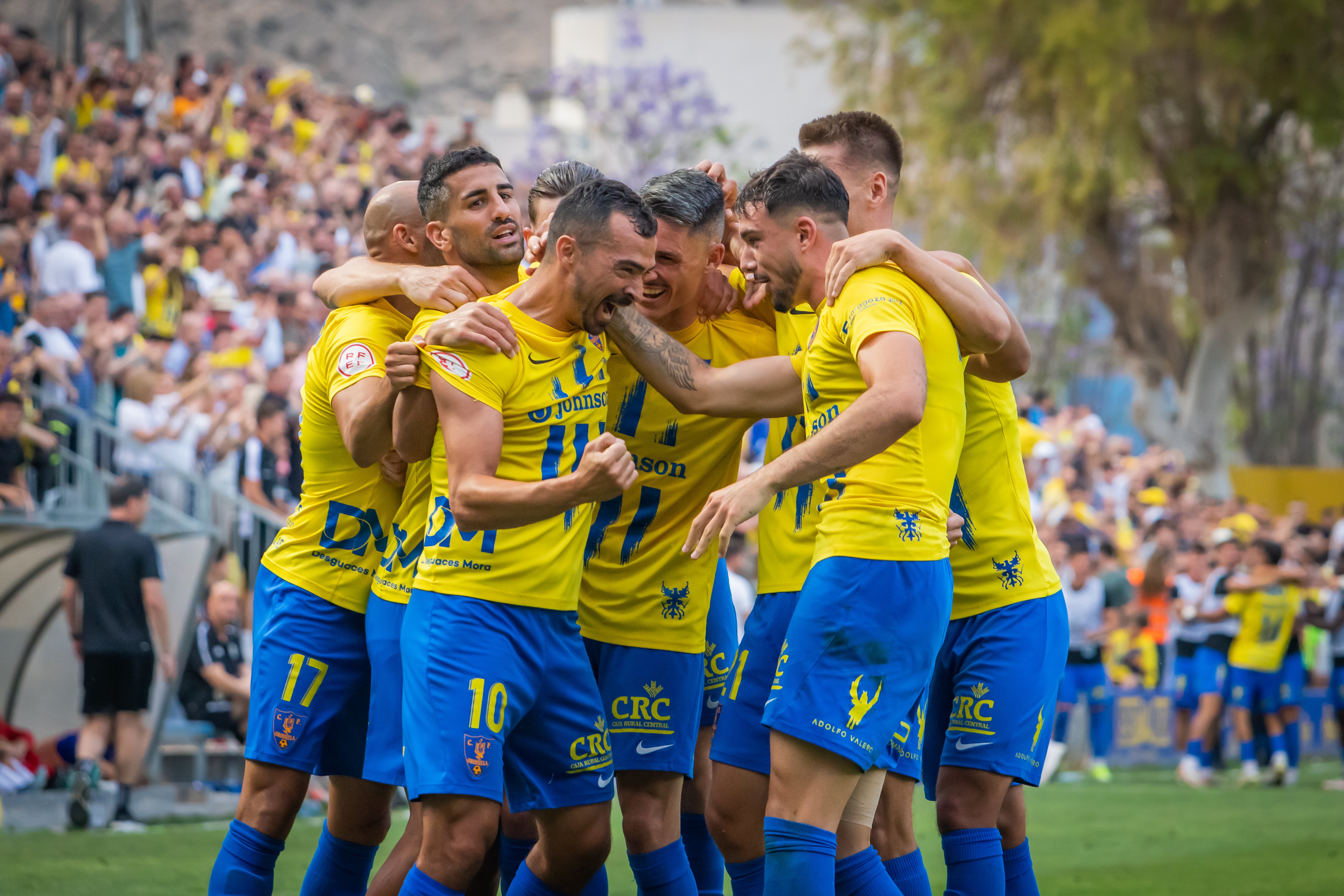 Las imágenes del partido entre el Orihuela y el Barakaldo en Los Arcos