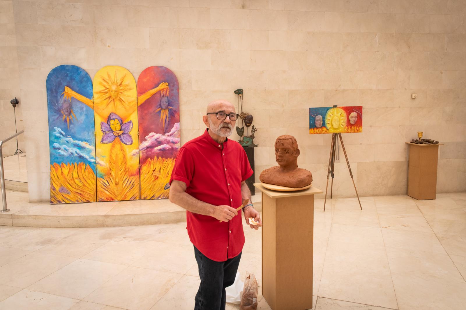 La exposición de esculturas sobre Miguel Hernández, en imágenes