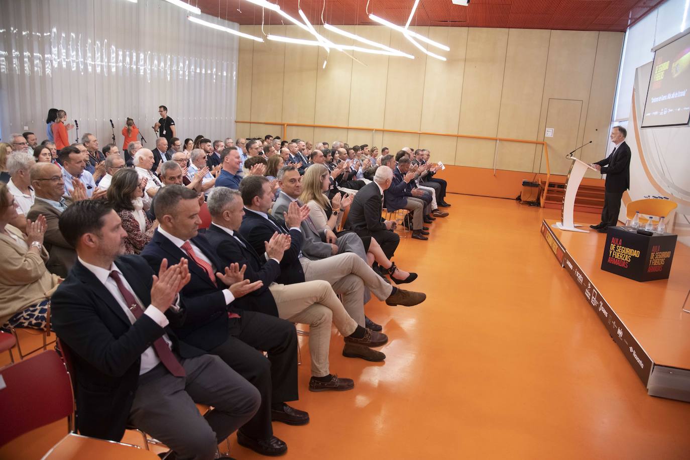 En imágenes, el II Aula de Seguridad y Fuerzas Armadas de LA VERDAD