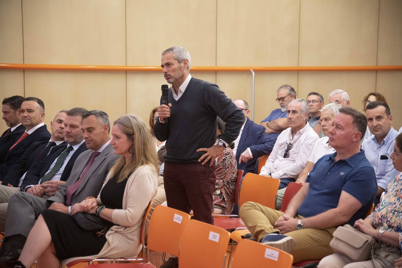 En imágenes, el II Aula de Seguridad y Fuerzas Armadas de LA VERDAD