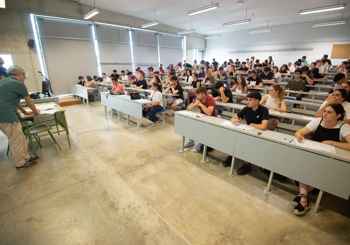 Examen de la Ebau, el año pasado, en el Campus de Espinardo de la UMU.