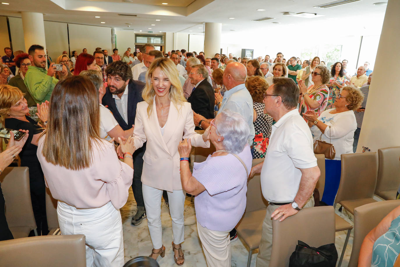 Acto electoral del PP en Lorca con Cayetana Álvarez de Toledo, en imágenes