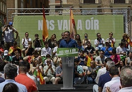 Abascal, este domingo, en la plaza Julián Romea de Murcia.