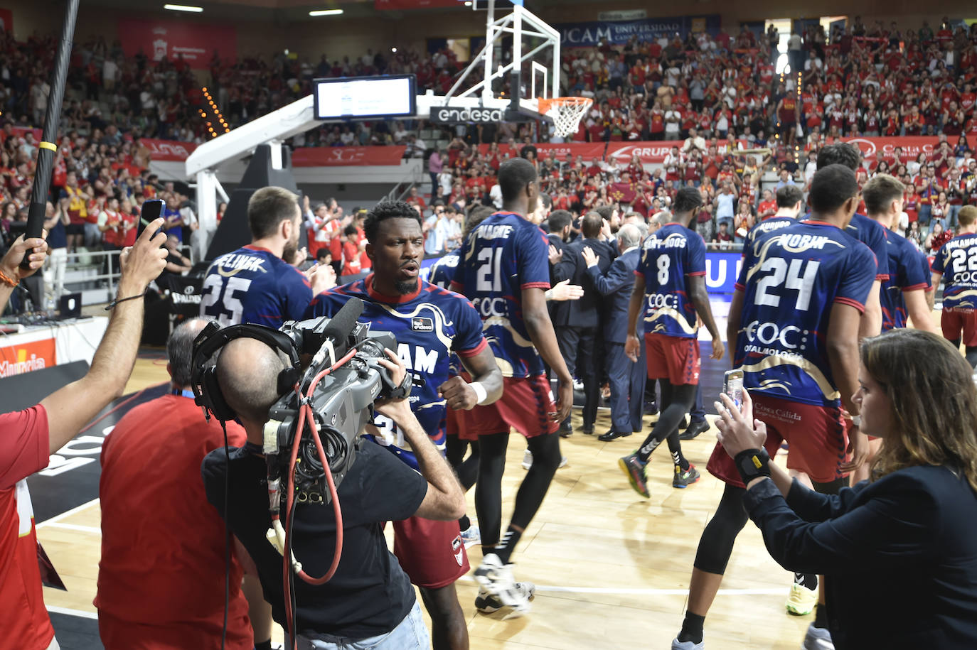 Las imágenes de la afición en el partido UCAM Murcia-Unicaja