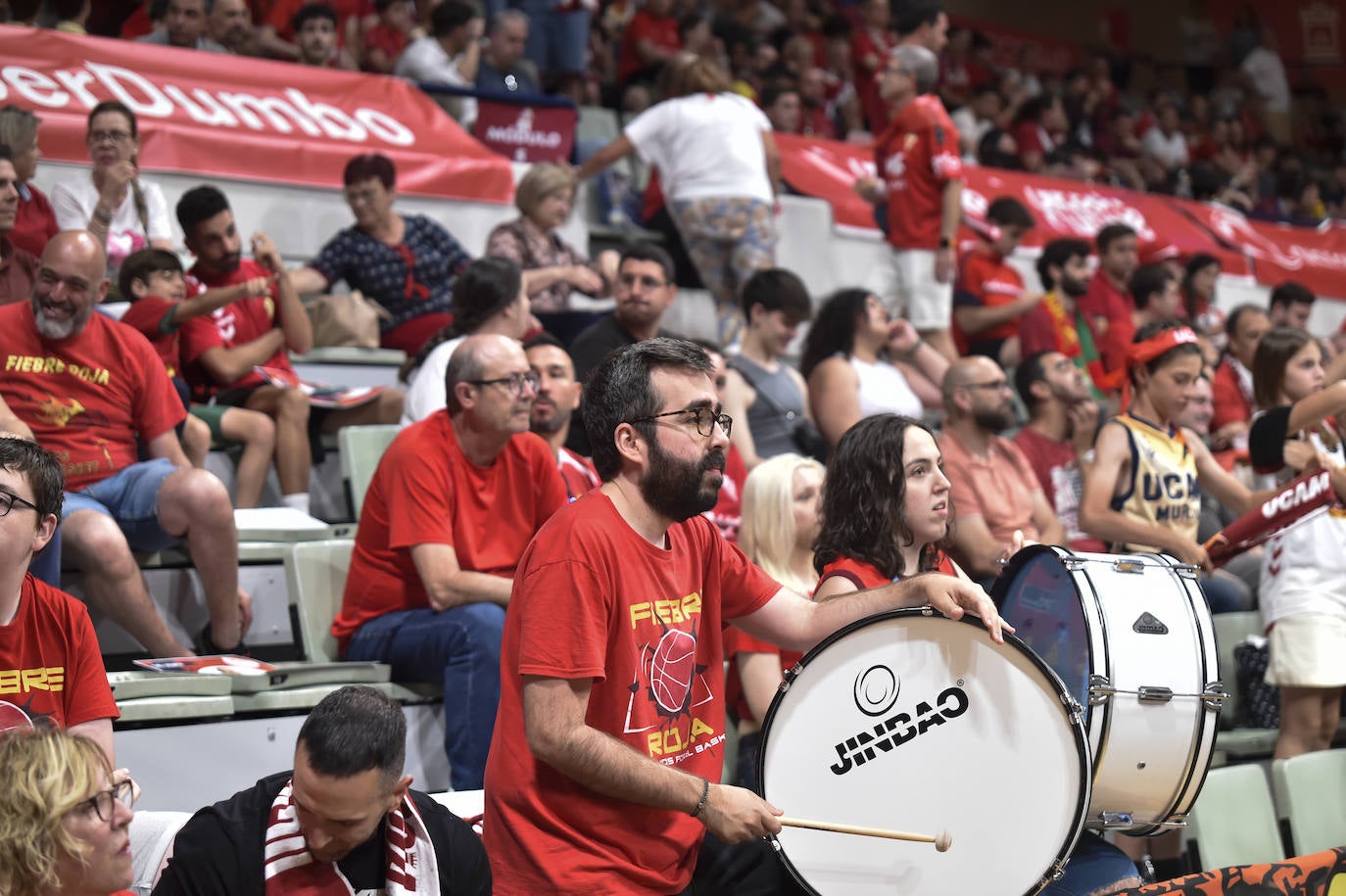 Las imágenes de la afición en el partido UCAM Murcia-Unicaja