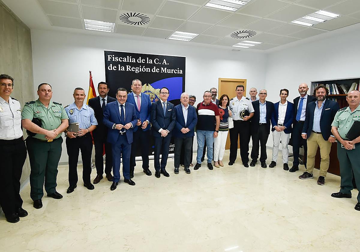 Reunión de coordinación organizada este lunes por la Fiscalía.