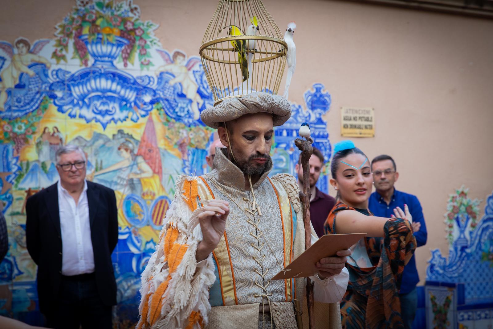 La presentación del cartel de los Moros y Cristianos de Orihuela, en imágenes