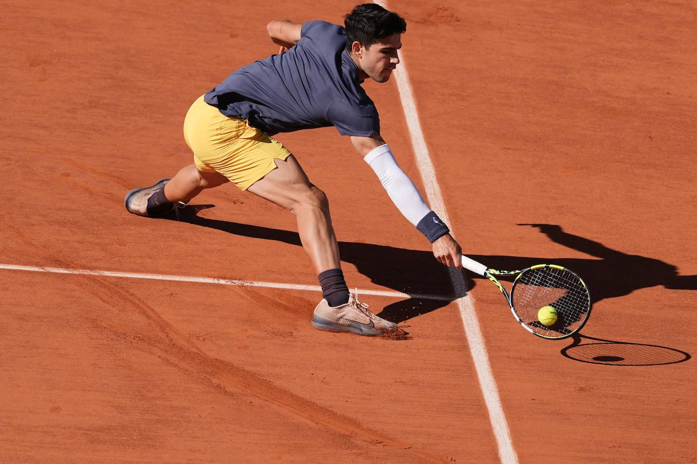 La victoria de Carlos Alcaraz ante Sinner en Roland Garros, en imágenes