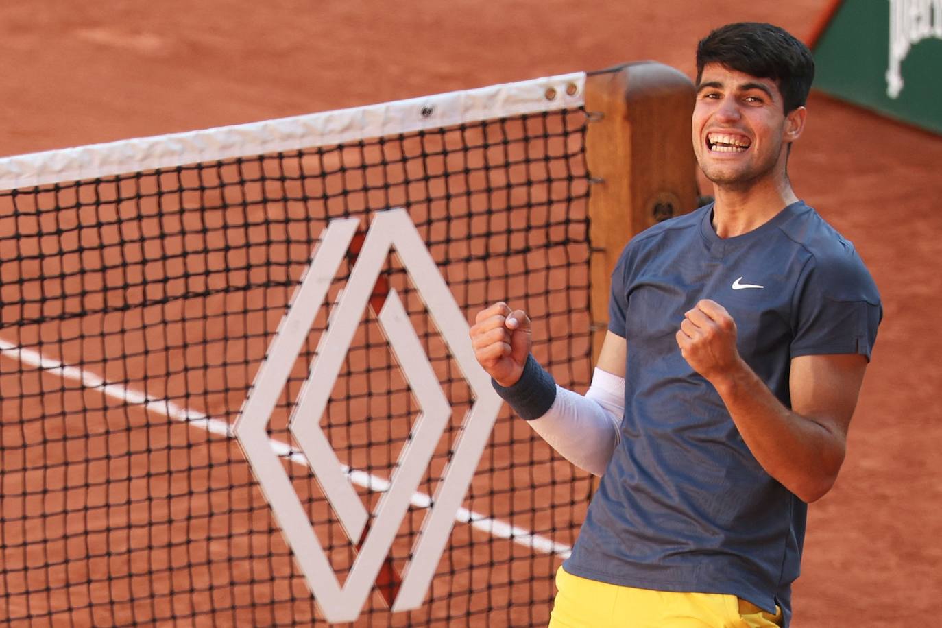 La victoria de Carlos Alcaraz ante Sinner en Roland Garros, en imágenes