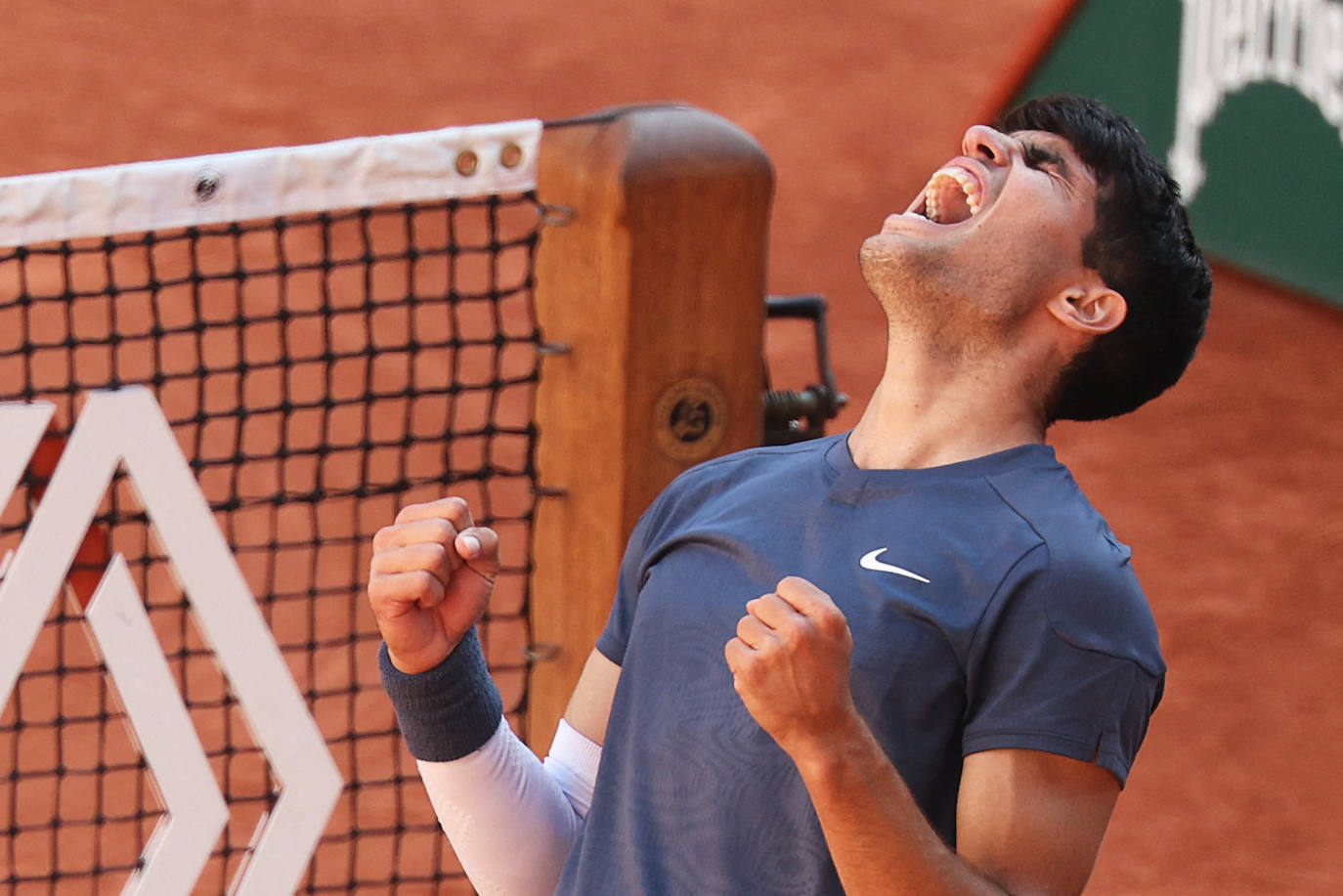 La victoria de Carlos Alcaraz ante Sinner en Roland Garros, en imágenes