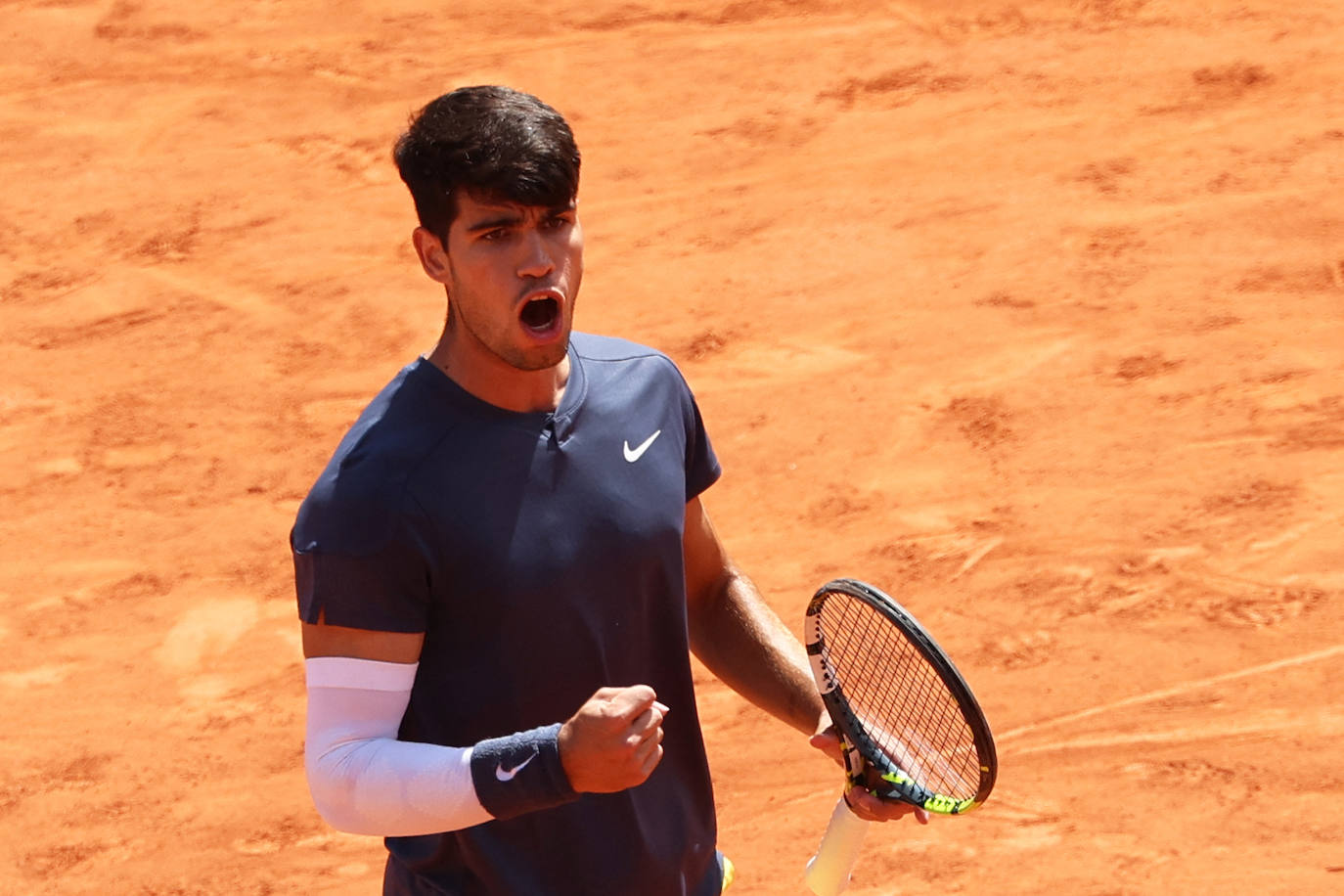 La final de Roland Garros entre Carlos Alcaraz y Alexander Zverev, en imágenes