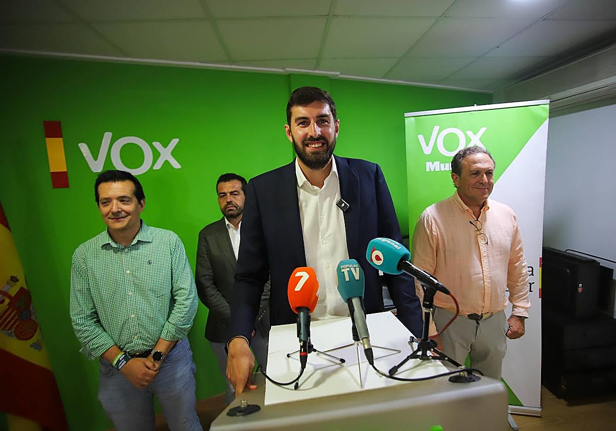 Las imágenes de la celebración de Vox tras las elecciones europeas