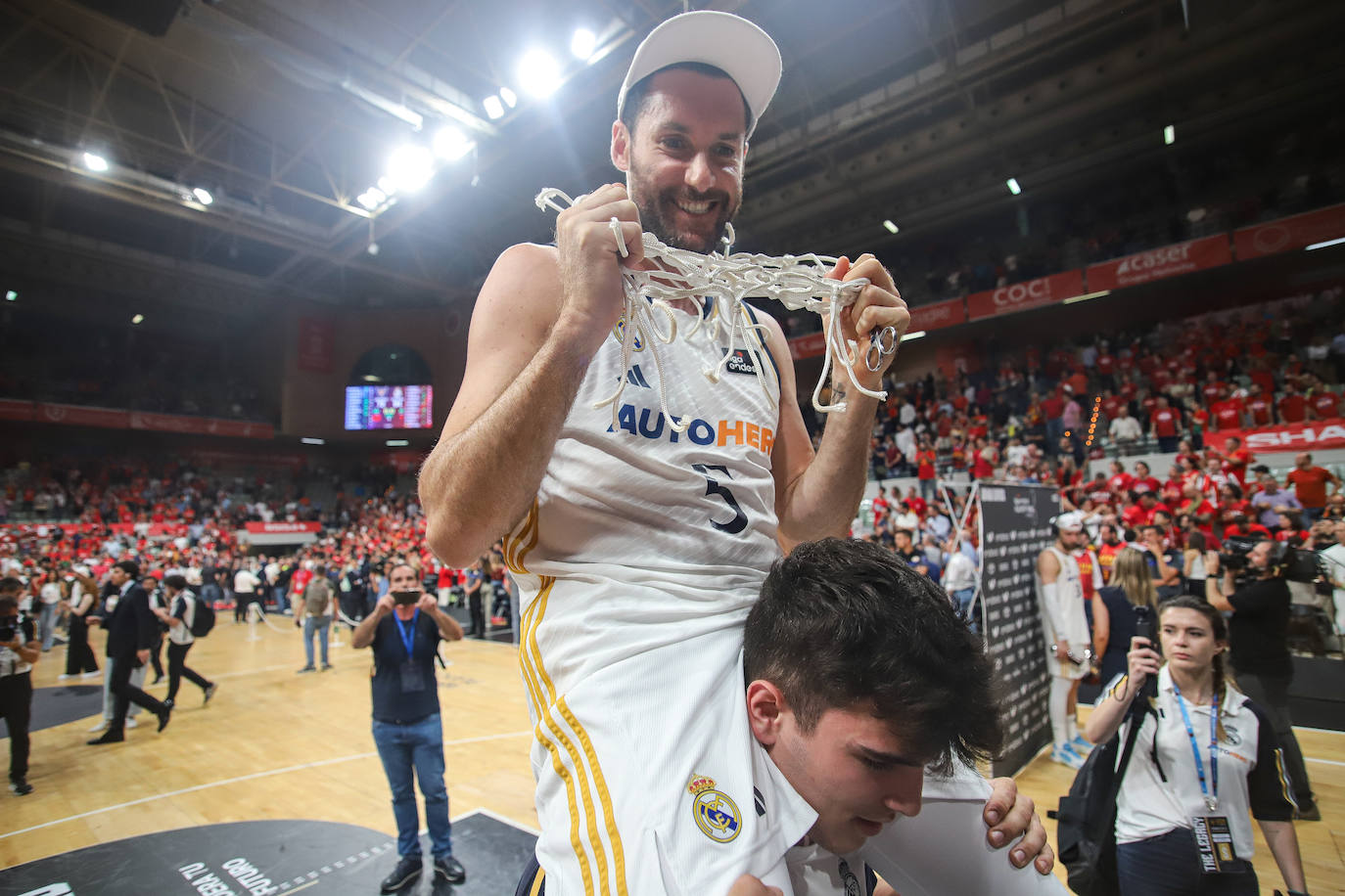 Las imágenes de la celebración del UCAM y el Real Madrid