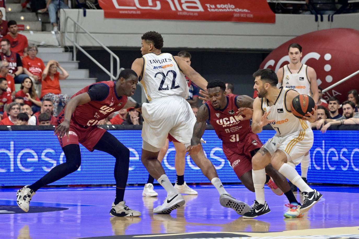Las imágenes del UCAM-Real Madrid (73-84)