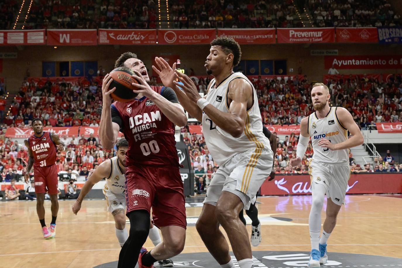 Las imágenes del UCAM-Real Madrid (73-84)