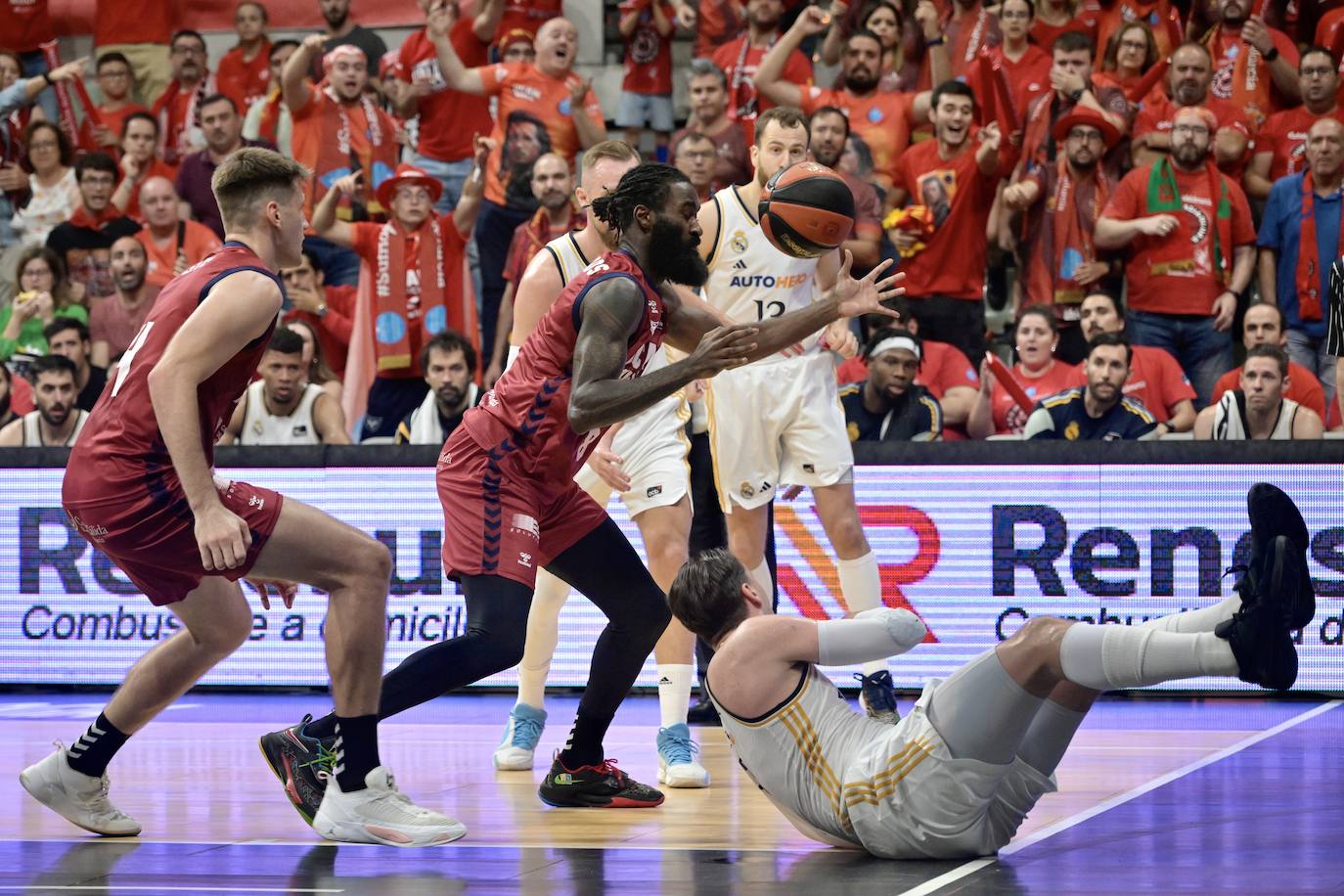 Las imágenes del UCAM-Real Madrid (73-84)