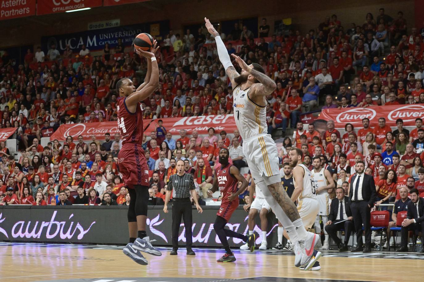 Las imágenes del UCAM-Real Madrid (73-84)