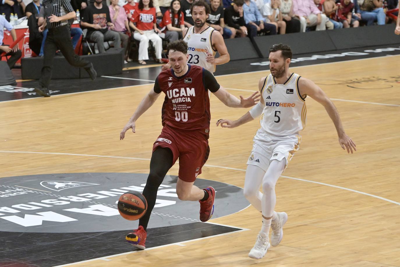 Las imágenes del UCAM-Real Madrid (73-84)