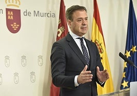 El portavoz del Ejecutivo regional, Marcos Ortuño, en la rueda de prensa posterior al Consejo de Gobierno.