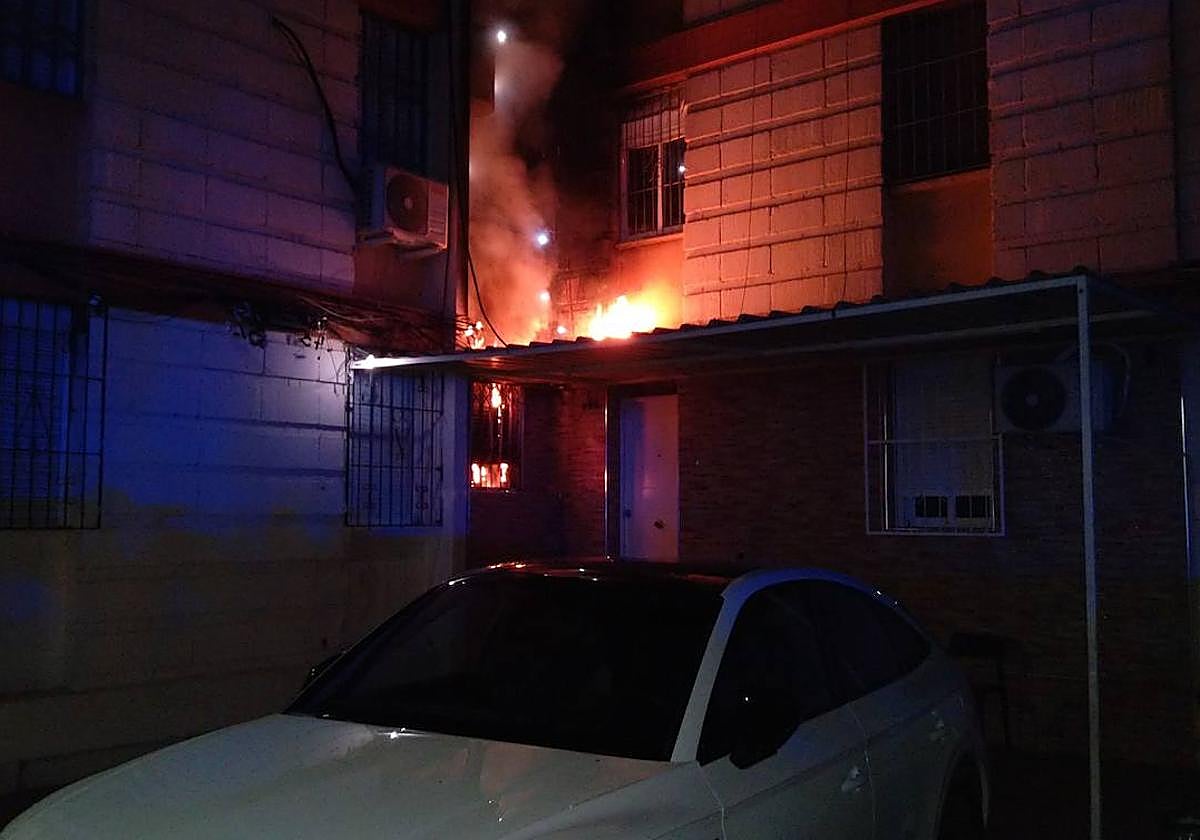 El incendio en el Polígono de La Paz.