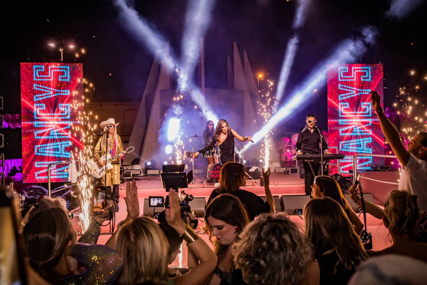 Las imágenes de la Torrevieja Weekend con Eduardo Navarrete, Agatha Ruiz de la Prada y las Nancys Rubias