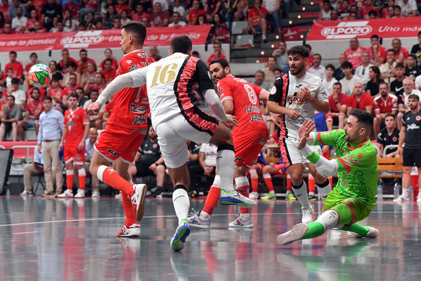 El segundo partido de la final entre ElPozo y el Jimbee, en imágenes